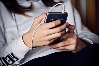 【毎日LINEをくれる彼氏の心理】愛され度チェック法とは?