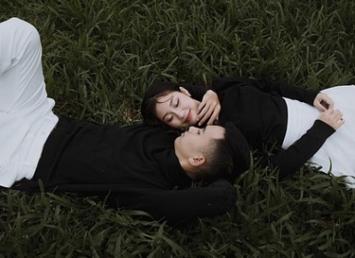 【遠距離恋愛で彼が好きかわからない？】不安を解消するコツ10選