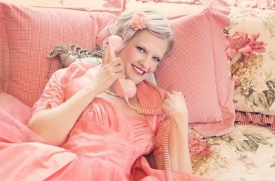 【付き合ってないのに毎日電話する女性心理とは？】愛の育み方10選