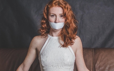 【二人きりで沈黙する女性心理】会話を弾ませるコツ10選