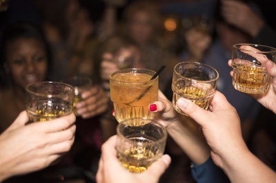 彼女 飲み会 朝まで連絡ない