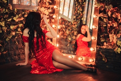 【彼女をどんどん好きになるのが怖い！】惹かれる心理と対処法10選