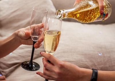 【サシ飲み2回目の女性心理】脈あり・脈なしサインの見極め方12選