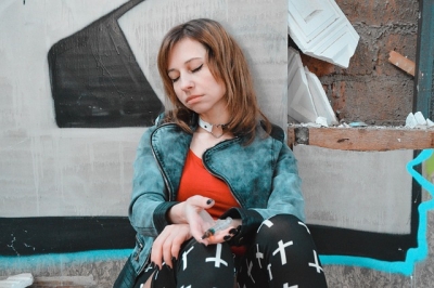 【妻の機嫌が悪い理由とは？】夫がゼッタイ知るべき対処法8選